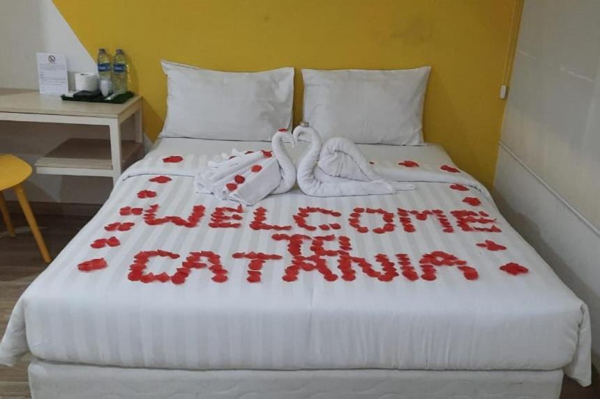 Catania Inn Palembang Eksteriør bilde